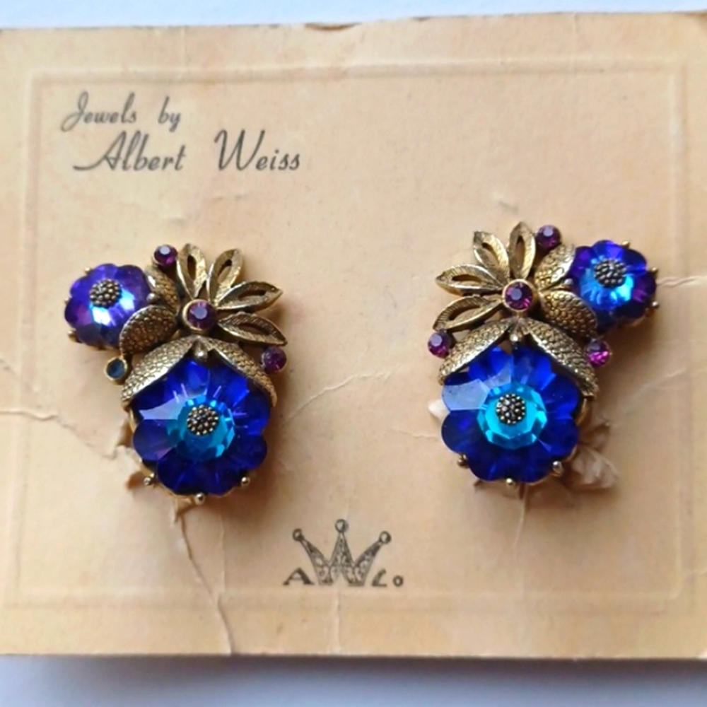Albert Weiss Blue Margarite Flower Clip Earrings Stunning!